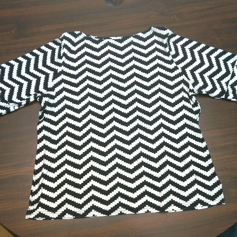 Boat neck tee